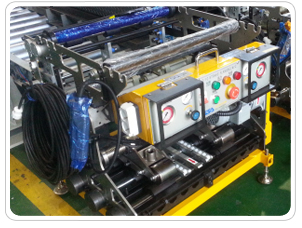Strake flanging machine